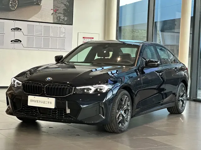 BMW 3 Series 2026 330i M Sport Shadowline Package