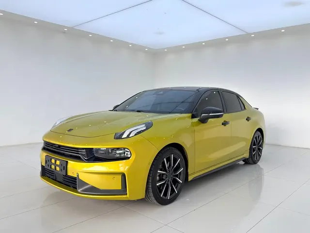 Lynk & Co 03 2021 03+ 2.0TD Auto Champion Custom Edition