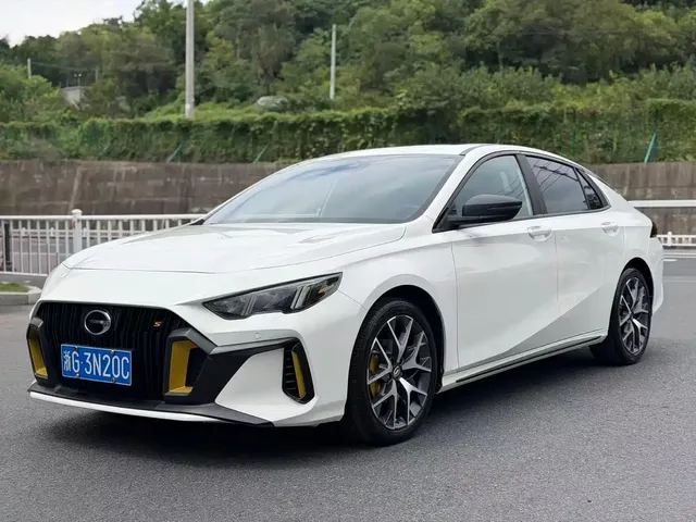 GAC Trumpchi Emkoo 2023 270T DCT J15 Edition