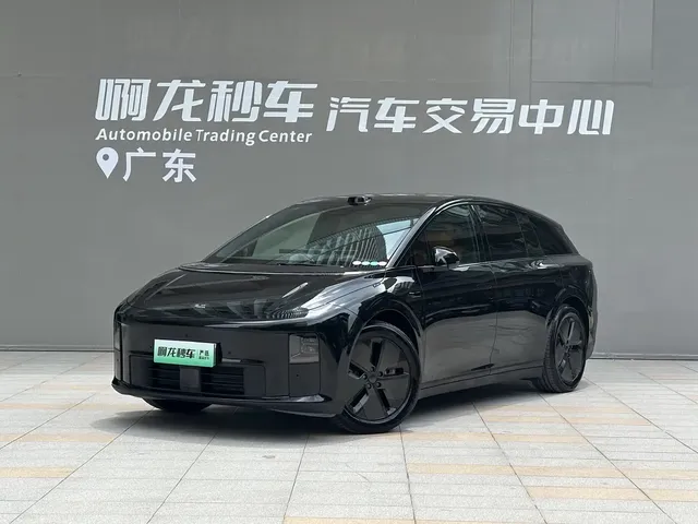 Li Auto i6 2025 2WD Base Model
