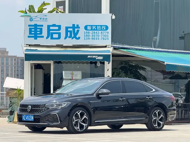 Volkswagen Passat 2024 380TSI Starlight Luxury Edition