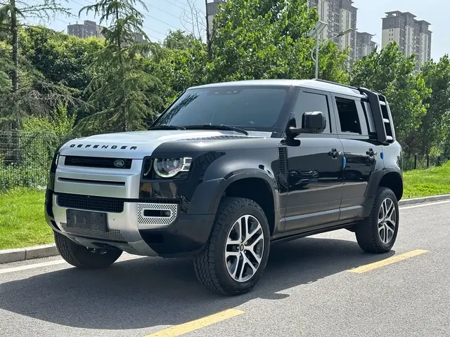 Land Rover Defender 2021 110 P400 Dark Special Edition