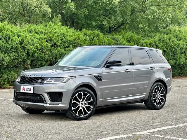 Land Rover Range Rover Sport 2021 3.0 L6 Gloss Black Edition