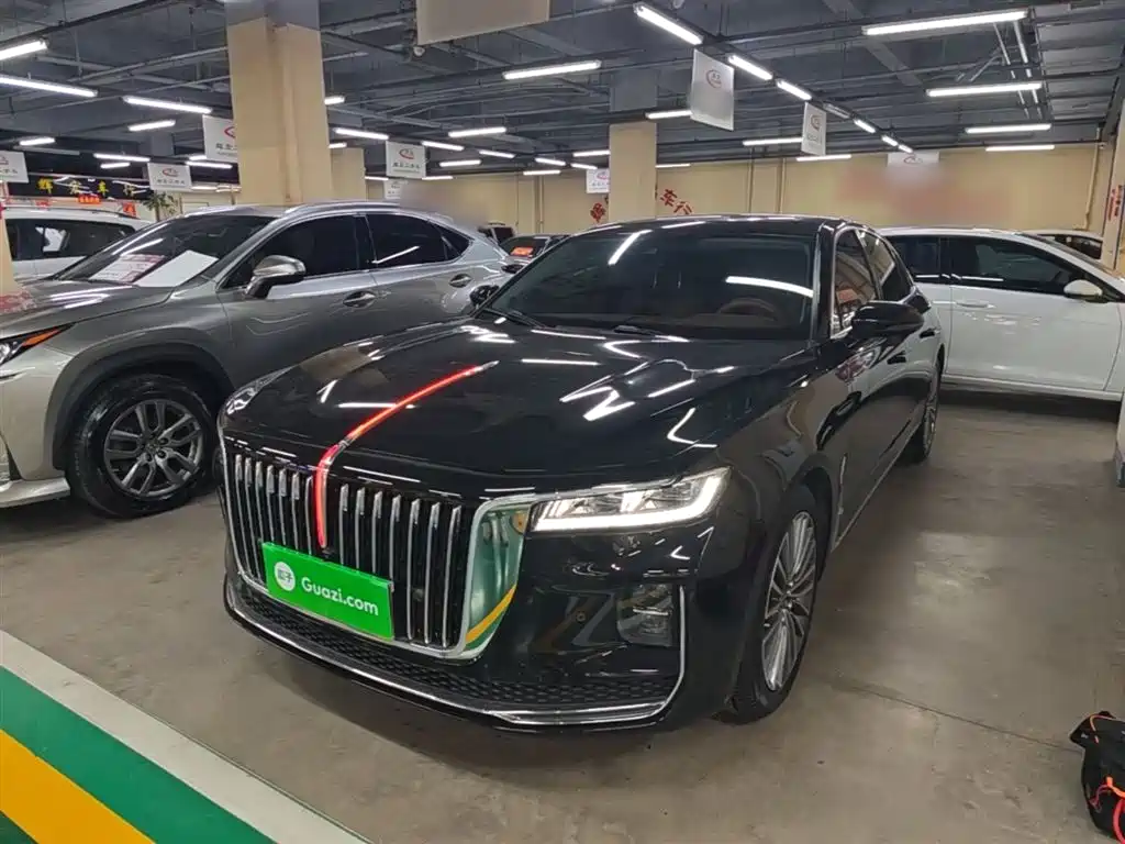 Hongqi H9 2022 2.0T Smart Connect Flag Enjoy Edition