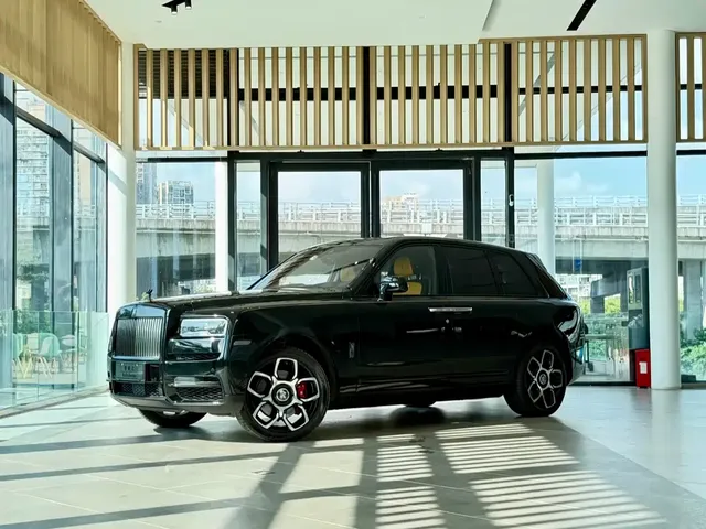 Rolls-Royce Cullinan 2024 Black Badge