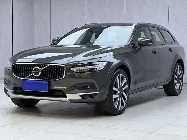 Volvo V90 2021 Model Cross Country B5 AWD Premium Smart Edition