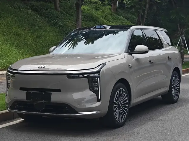 IM Motors IM LS8 2026 Model Base Version 5-seater Long Range Edition