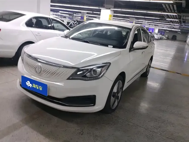 Dongfeng Aeolus Dongfeng Fengshen E70 2021 500 Premium Edition