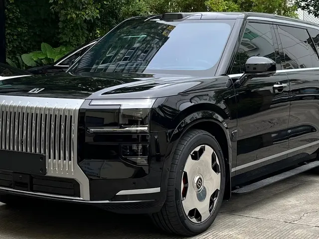 ZEEKR 9X 2025 Model Gloss Black Edition