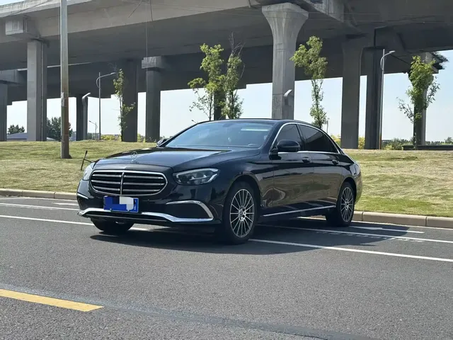 Mercedes-Benz E-Class 2022 E 260 L