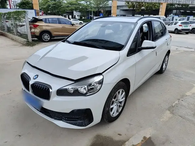 BMW 2 Series Touring 2018 218i Sport Line