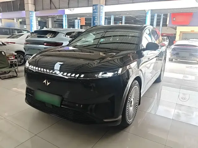 Dongfeng Yipai eπ008 2024 636Max Pure Electric 6-Seater