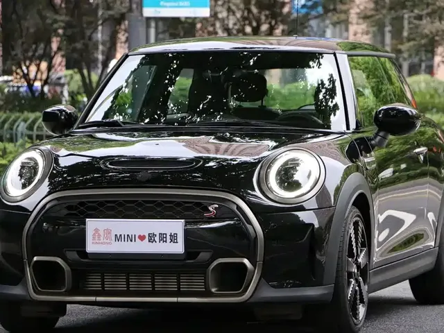 MINI MINI 2023 2.0T COOPER S King's Cross Special Edition