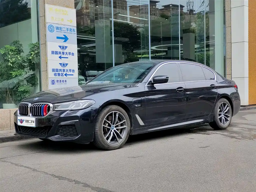 BMW 5 Series New Energy 2022 535Le M Sport Package