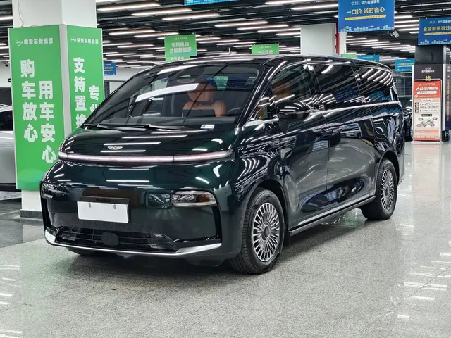 Geely Galaxy Yizhen L380 2025 Model 805km Flagship Edition AWD