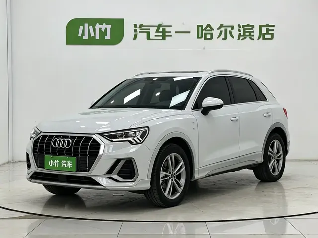 Audi Q3 2023 35 TFSI Fashion Elegance (1.4T)