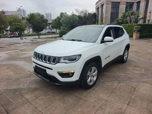 Jeep Compass 2019 200TS Automatic Premium - Connected Large Screen Edition