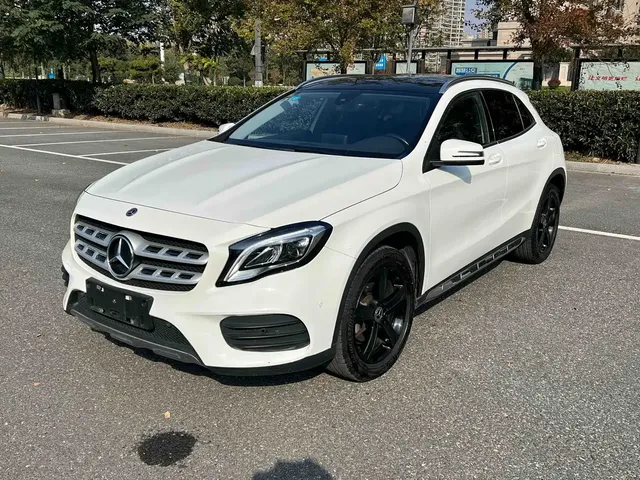 Mercedes-Benz GLA 2019 GLA 200 Fashion