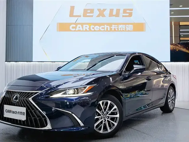 Lexus ES 2022 300h Excellence Edition