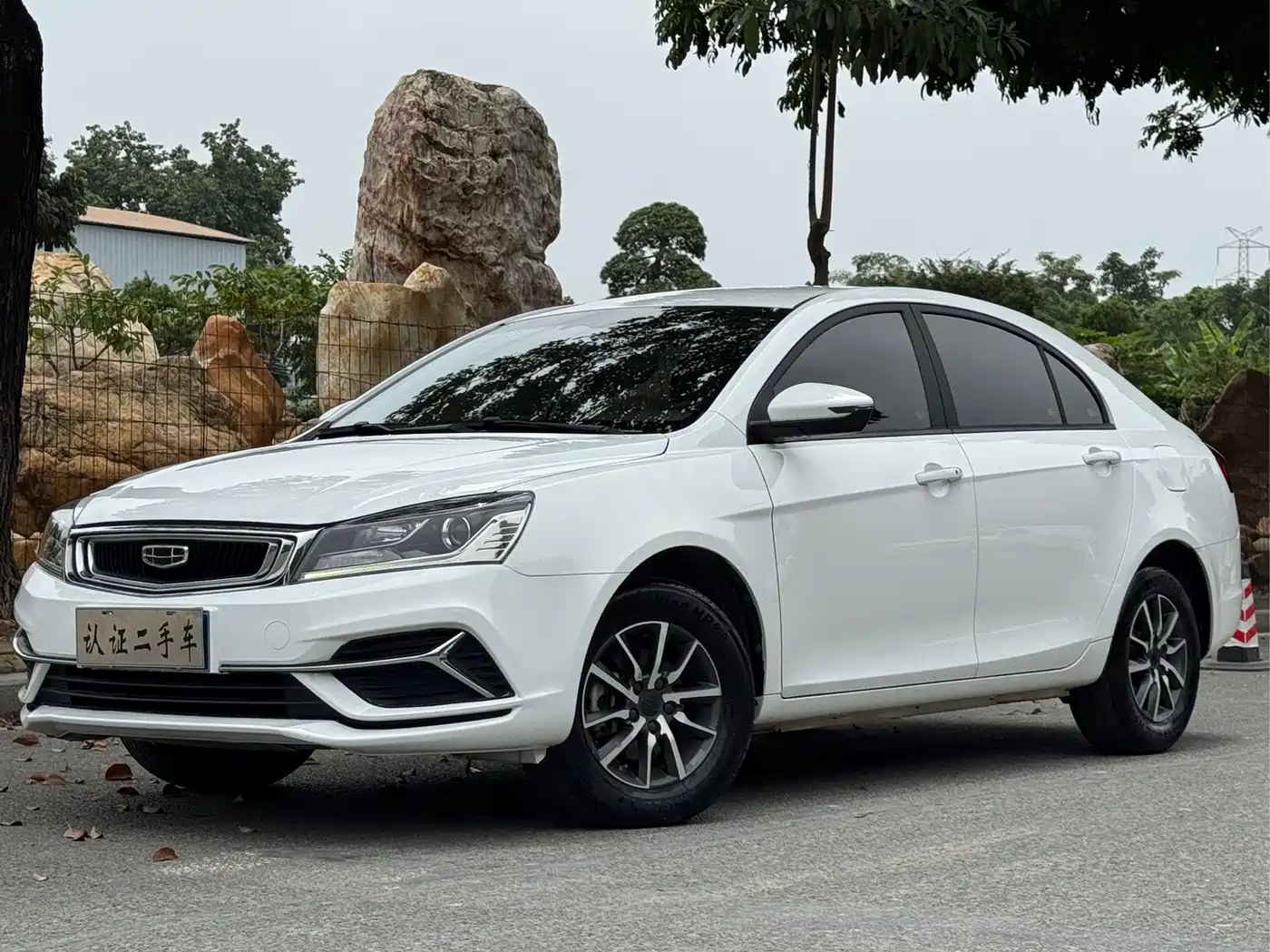 Geely Emgrand 2019 Leading Edition 1.5L CVT Luxury Type China V