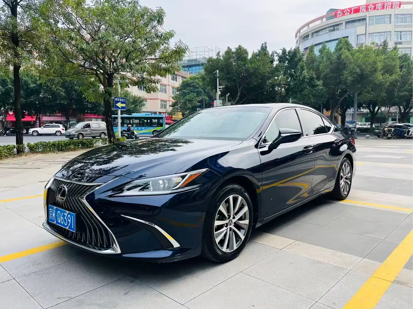 Lexus ES 2020 200 Excellence