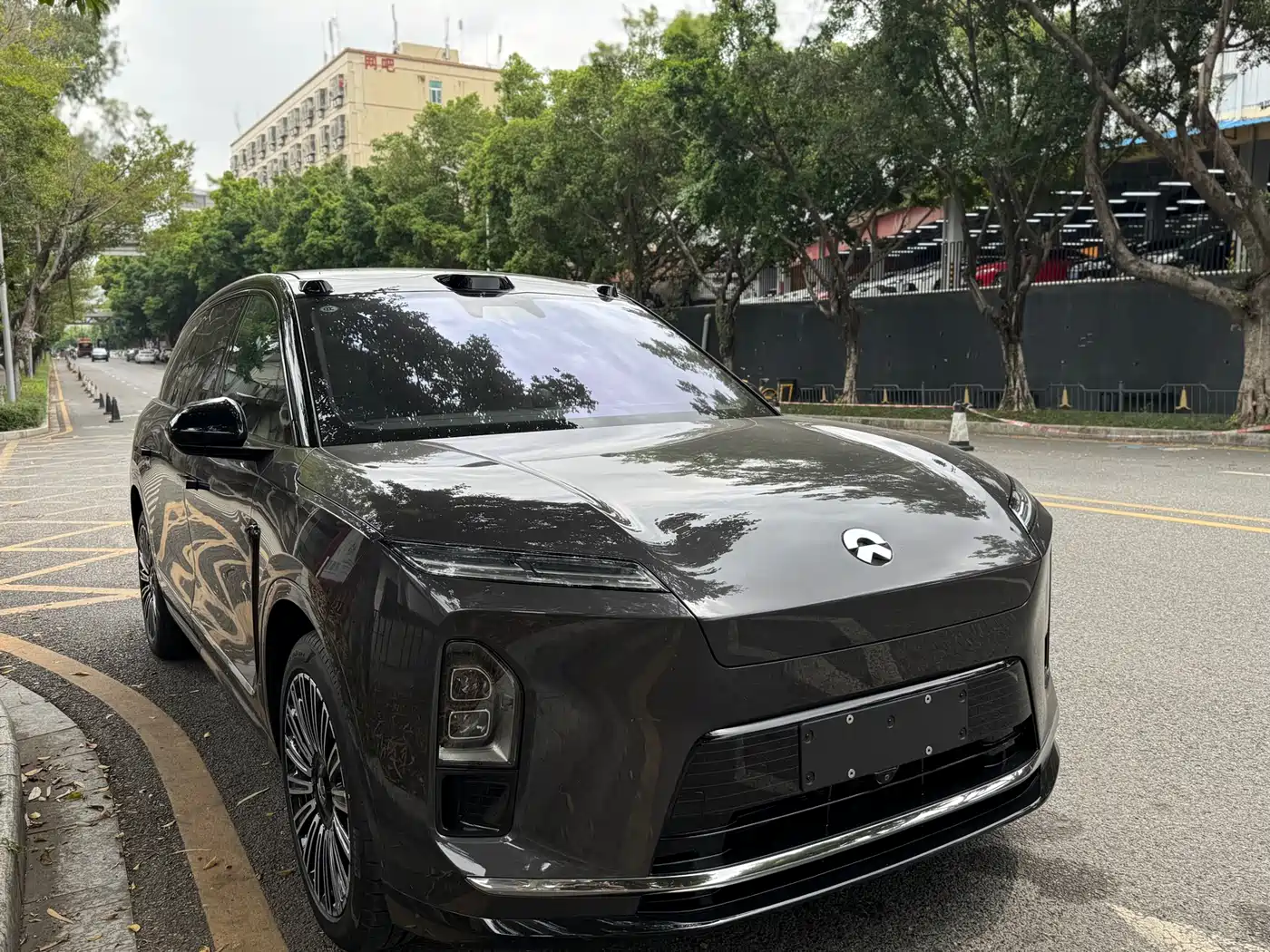 NIO ES8 2025 Model 6-Seat Executive Luxury Edition