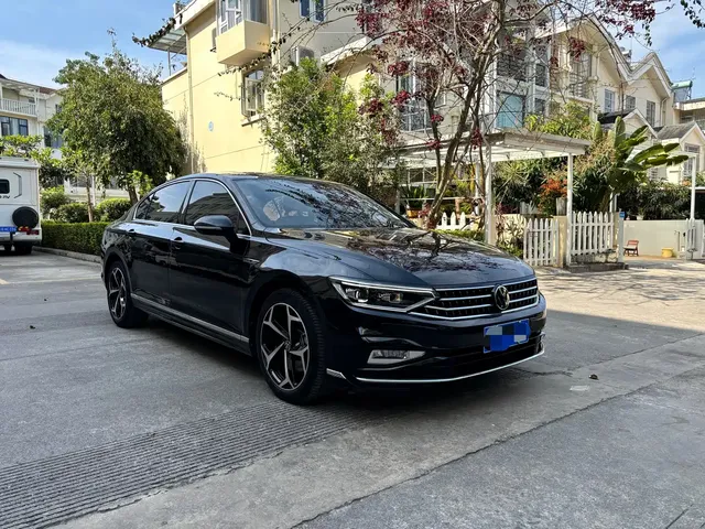 Volkswagen Magotan 2023 Model 2 Million Commemorative Edition 330TSI DSG Luxury