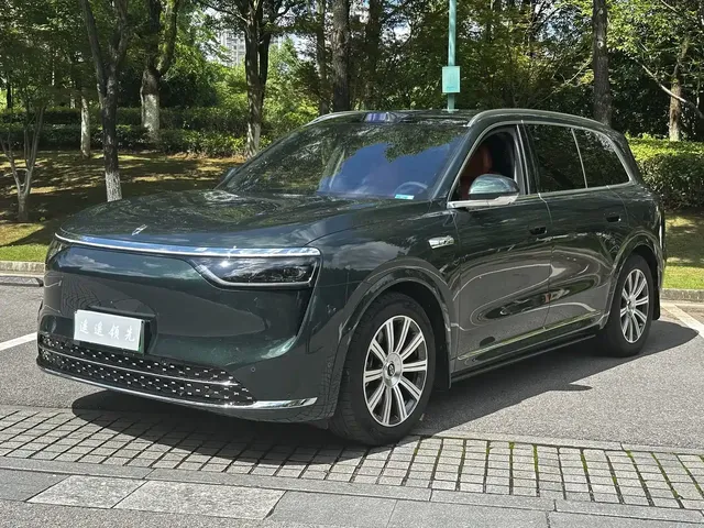 AITO Wenjie AITO M8 2025 Model Extended Range Max+ Edition 53.4kWh 6-Seater
