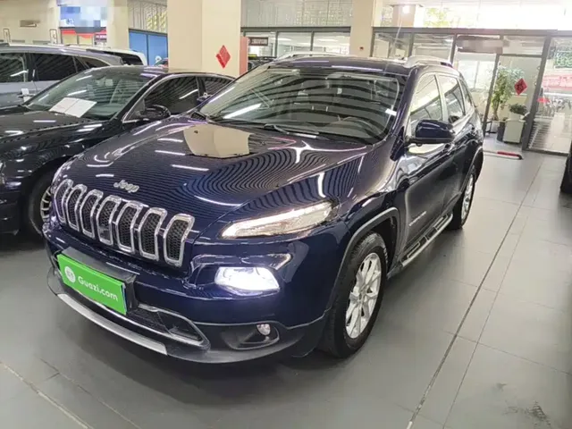 Jeep Cherokee 2017 2.0L Superior Edition