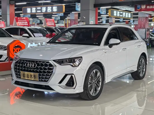 Audi Q3 2024 40 TFSI Fashion Sport