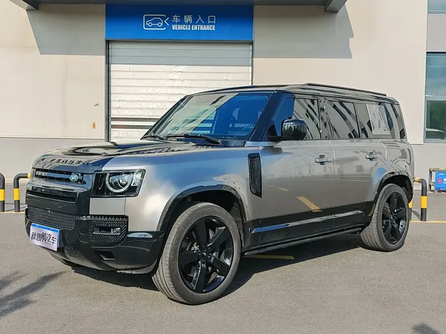 Land Rover Defender 2024 110 3.0T P400 XS