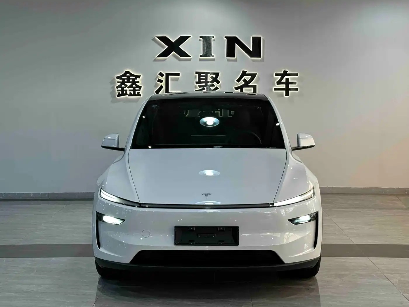Tesla Model Y 2026 Long Range All-Wheel Drive