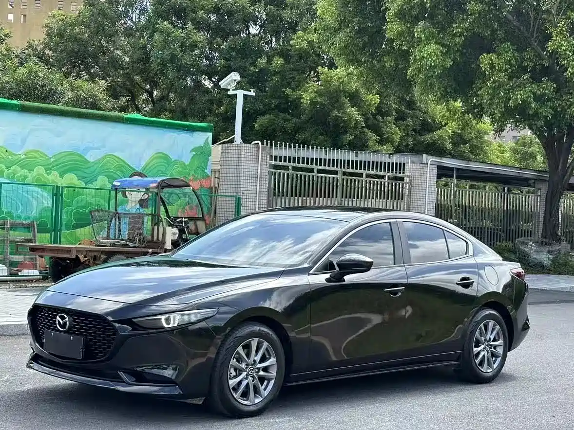Mazda 3 Axela 2021 1.5L Manual Quality & Beauty