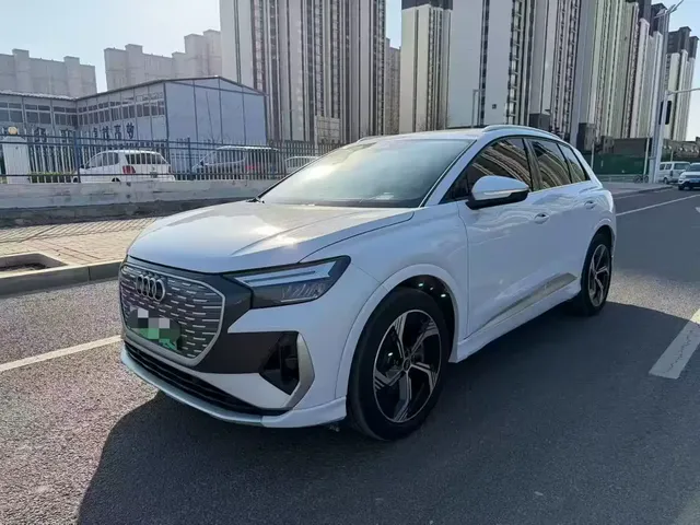 Audi Q4 e-tron 2024 40 e-tron Creation Edition