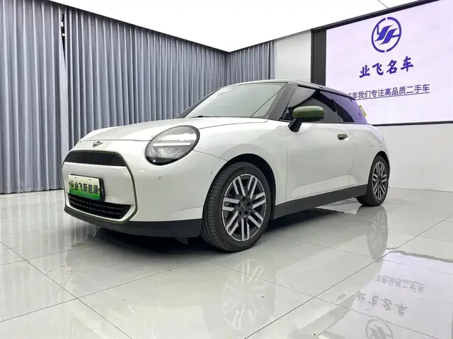 MINI Electric MINI COOPER 2025 Model 456km COOPER E Classic