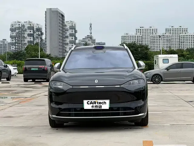 AITO Wenjie AITO M9 2024 Extended Range Ultra 42kWh 6-Seater