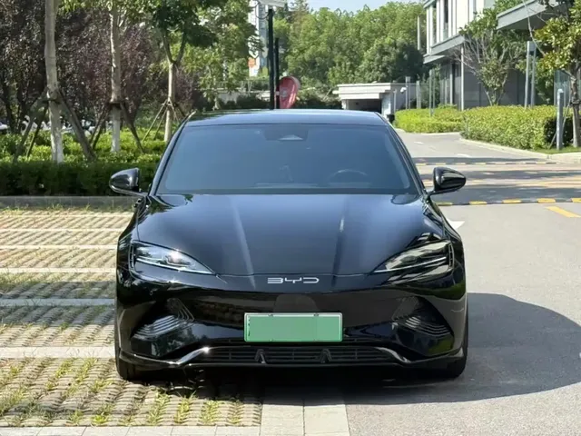 BYD Seal 2022 550km Standard Range RWD Premium