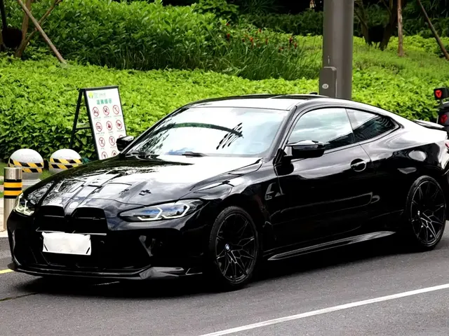 BMW M4 2021 M4 Coupe Thunder Edition