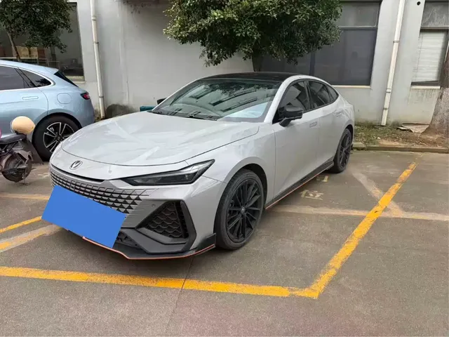 Changan UNI-V 2022 2.0T Speed Leader Edition