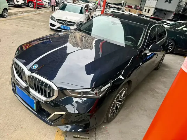 BMW i5 2024 eDrive 35L M Sport Package