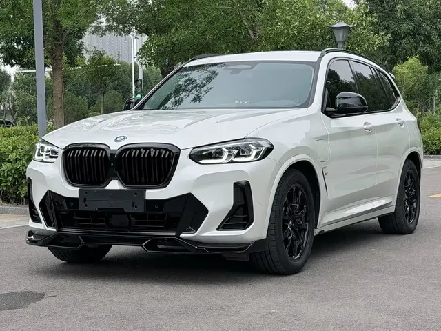 BMW iX3 2024 Leading Edition