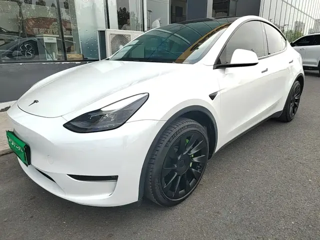 Tesla Model Y 2024 Long Range AWD