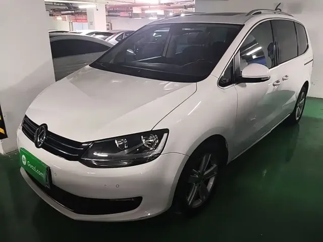 Volkswagen Sharan 2018 380TSI Comfort 7-Seater