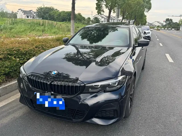 BMW 3 Series 2022 325i M Sport Shadow Edition