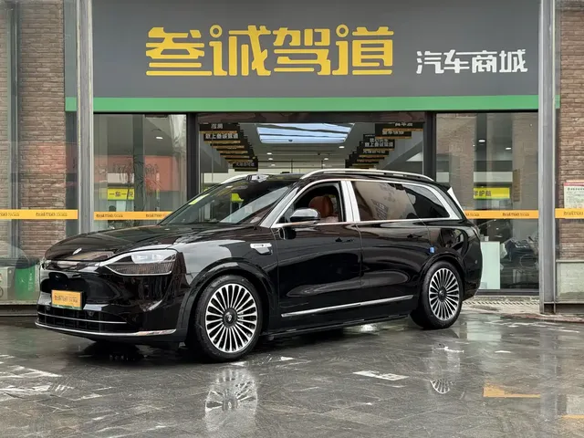 AITO Wenjie AITO M9 2025 Extended Range Ultra 52kWh 6-Seater