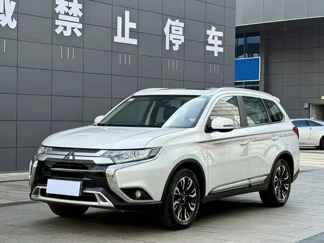 Mitsubishi Outlander 2019 2.0L 2WD Enjoy 5-Seater China VI