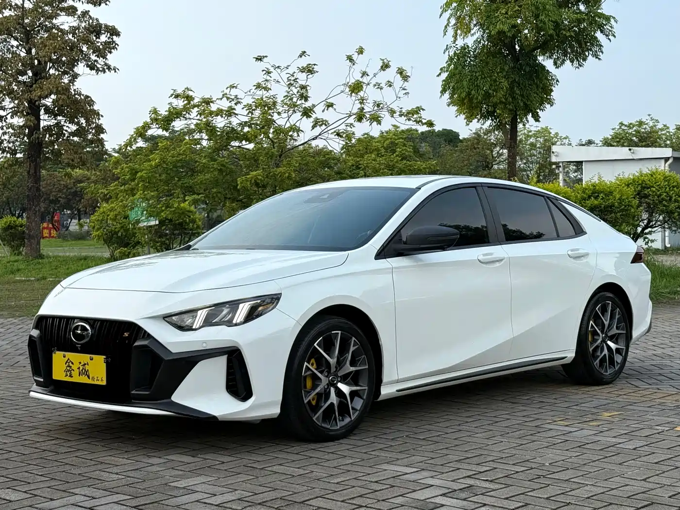 GAC Trumpchi Emkoo 2021 270T DCT J16 Edition