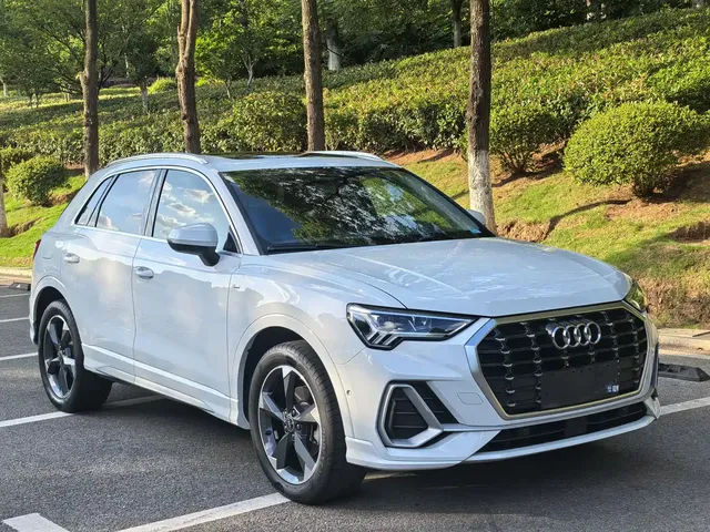 Audi Q3 2023 35 TFSI Fashion Dynamic (1.4T)