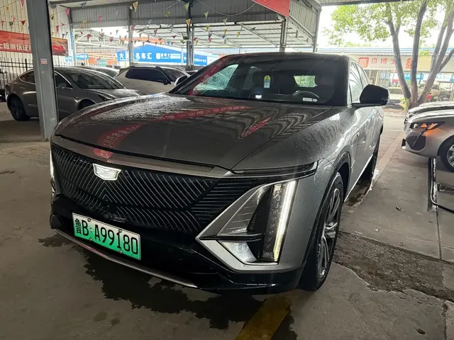 Cadillac IQ Rui Ge 2022 RWD Long Range Luxury Edition