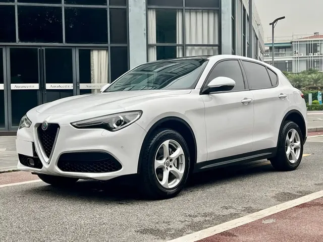 Alfa Romeo Stelvio 2017 2.0T 200HP Elite